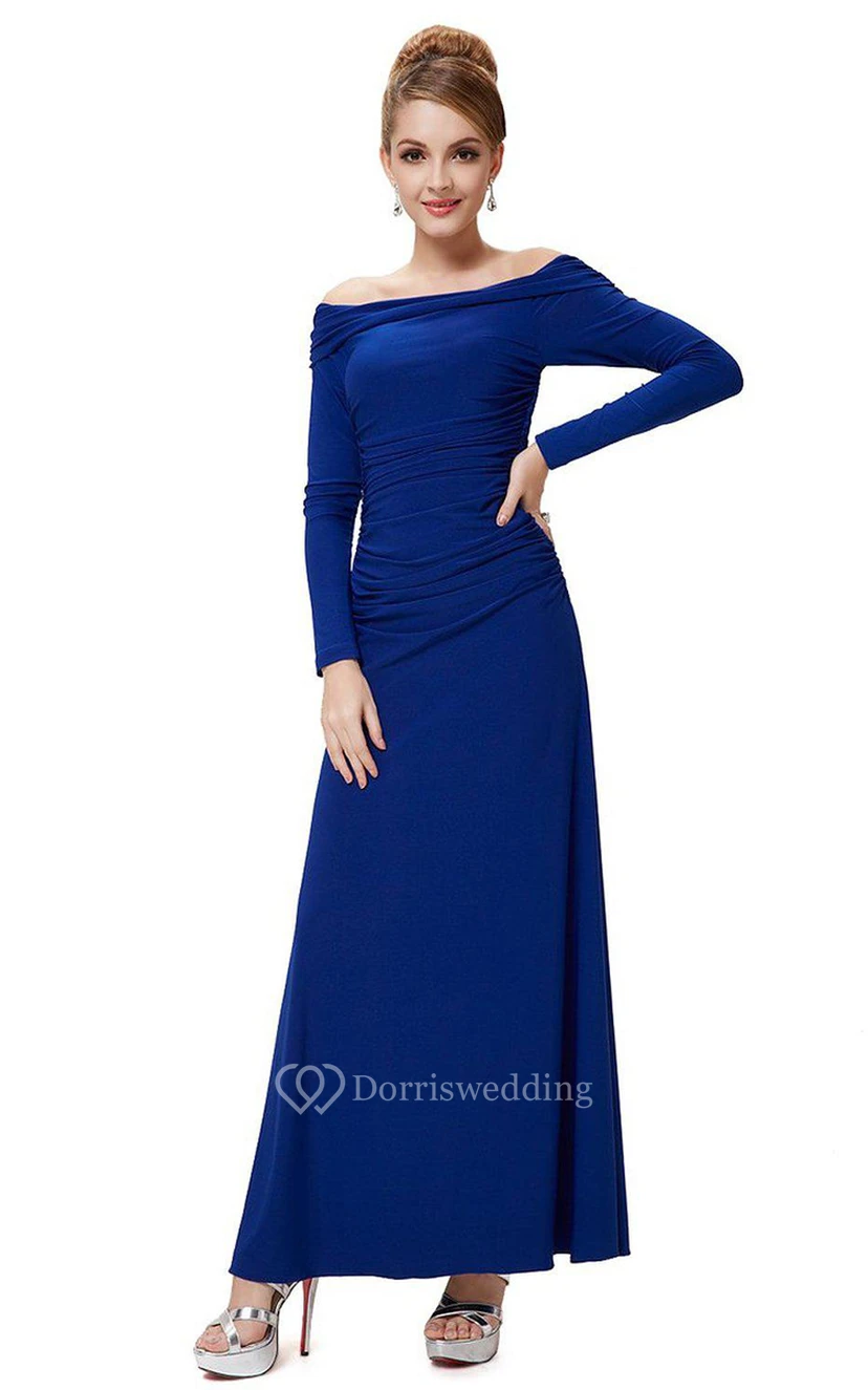 Robe en jersey à épaules dénudées et manches longues view 4