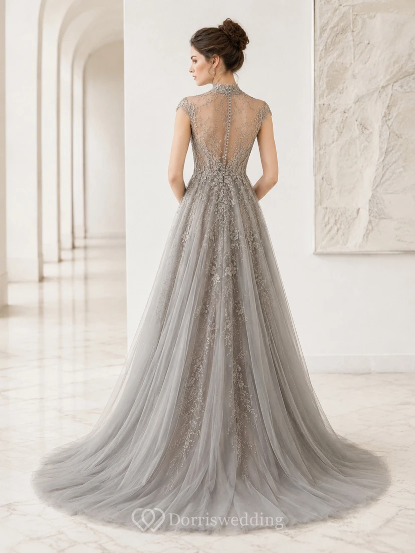 Robe de mariée formelle gris acier en dentelle, manches courtes, coupe trapèze, taille naturelle view 2