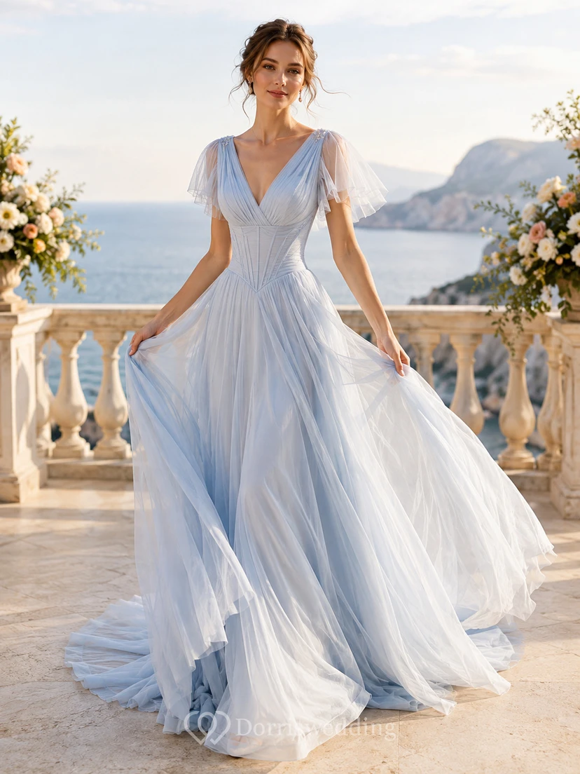 Vestido de novia de gala azul cielo con corsé de mangas con volantes y capas de tul