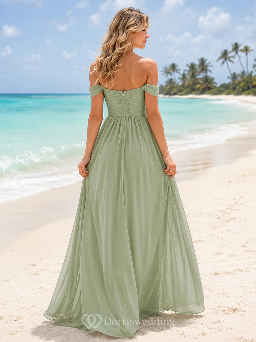 Brautjungfernkleid aus Chiffon in A-Linie von Sage Destination Beach mit schulterfreiem, herzförmigem Kurzarm-Oberteil, plissiertem, bodenlangem Rock und Reißverschluss hinten. view 2