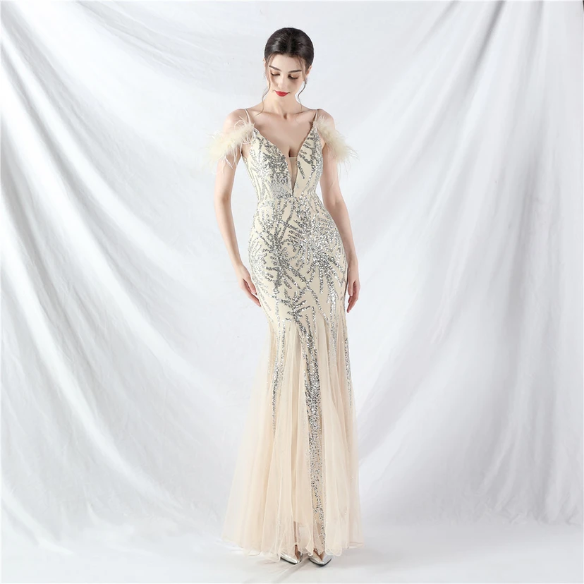 9-farbiges, handgefertigtes Abendkleid aus Kamelfedern, Netzstoff und Pailletten, sexy Trägern view 32