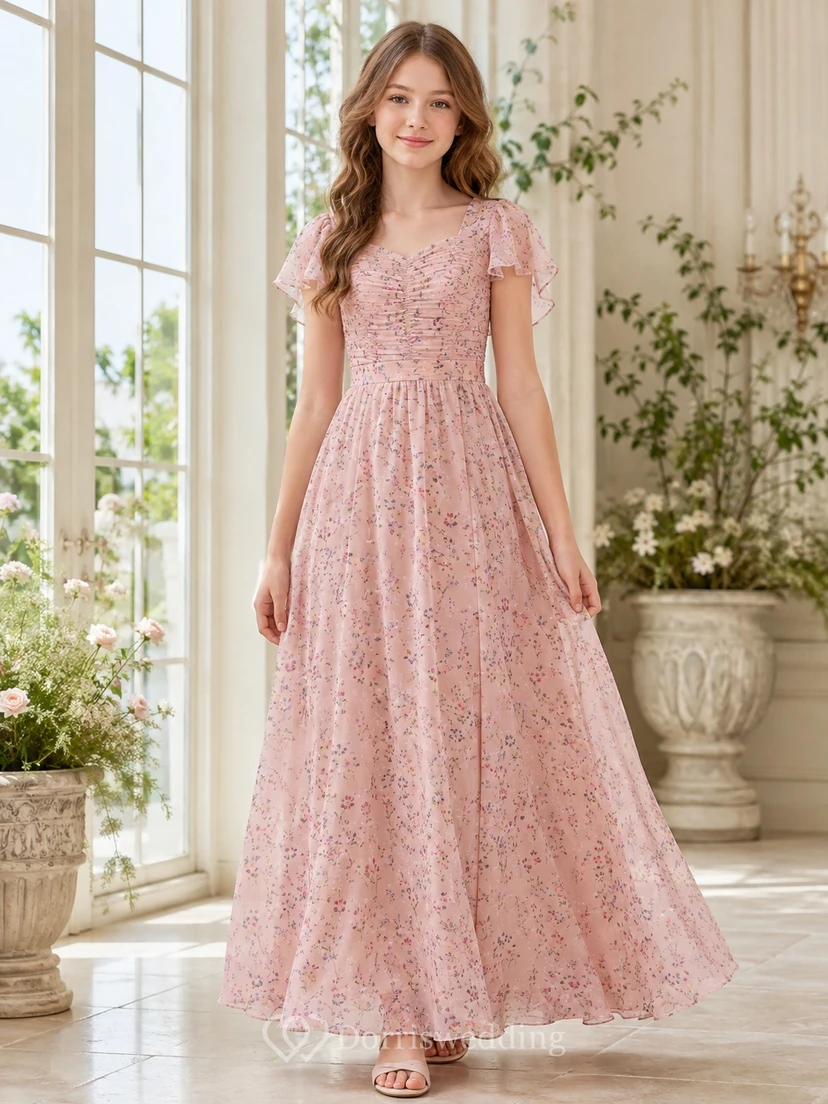 Zartrosa Brautjungfernkleid im A-Linien-Stil mit Rundhalsausschnitt, kurzen Ärmeln und floralem Blütenmuster im Boho-Stil
