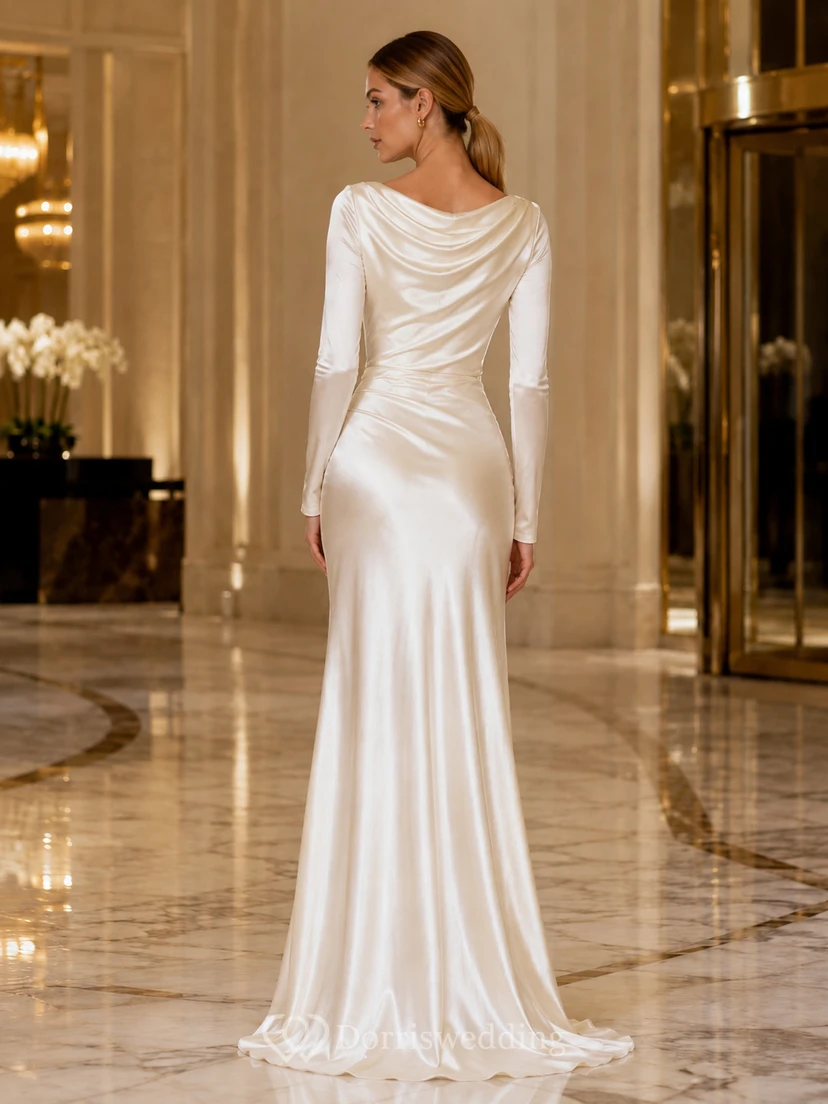 Weißes, schlichtes, bodenlanges Abendkleid aus Satin mit Wasserfallausschnitt und drapierten Ärmeln view 2