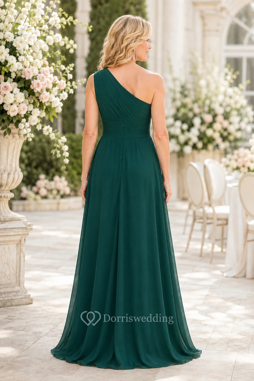 Robe de mariée vert foncé en mousseline, coupe trapèze, asymétrique à une épaule, longueur au sol, avec détails drapés. view 2