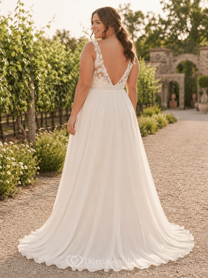 Robe de mariée romantique grande taille en mousseline de soie, col V, bretelles en dentelle, coupe trapèze, dos nu, à bretelles en dentelle et décolleté en V view 2