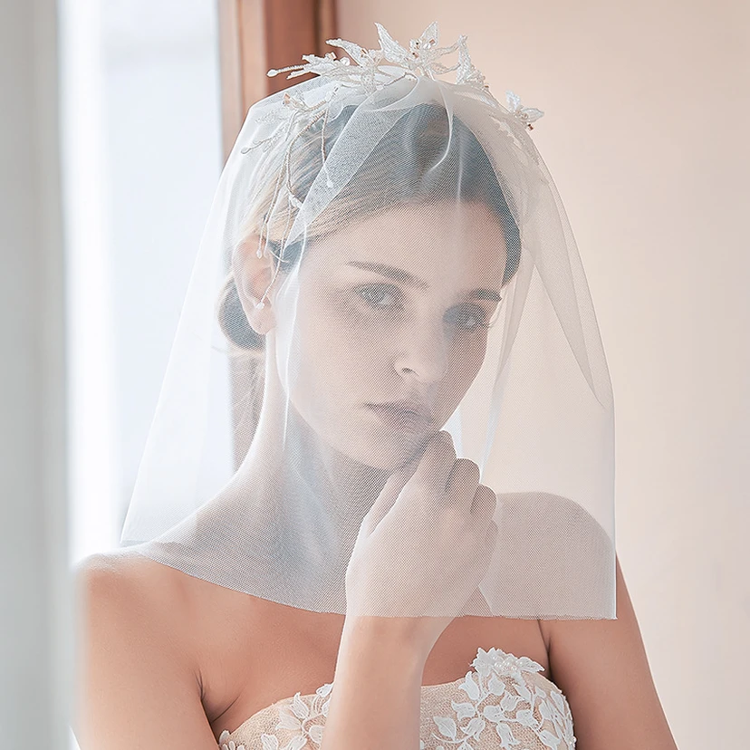 Korean Style Short Bridal Veil with Beads view 2