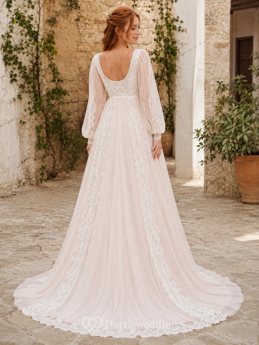 Robe de mariée de maternité à col carré et manches bouffantes, idéale pour une cérémonie en cour intérieure view 2