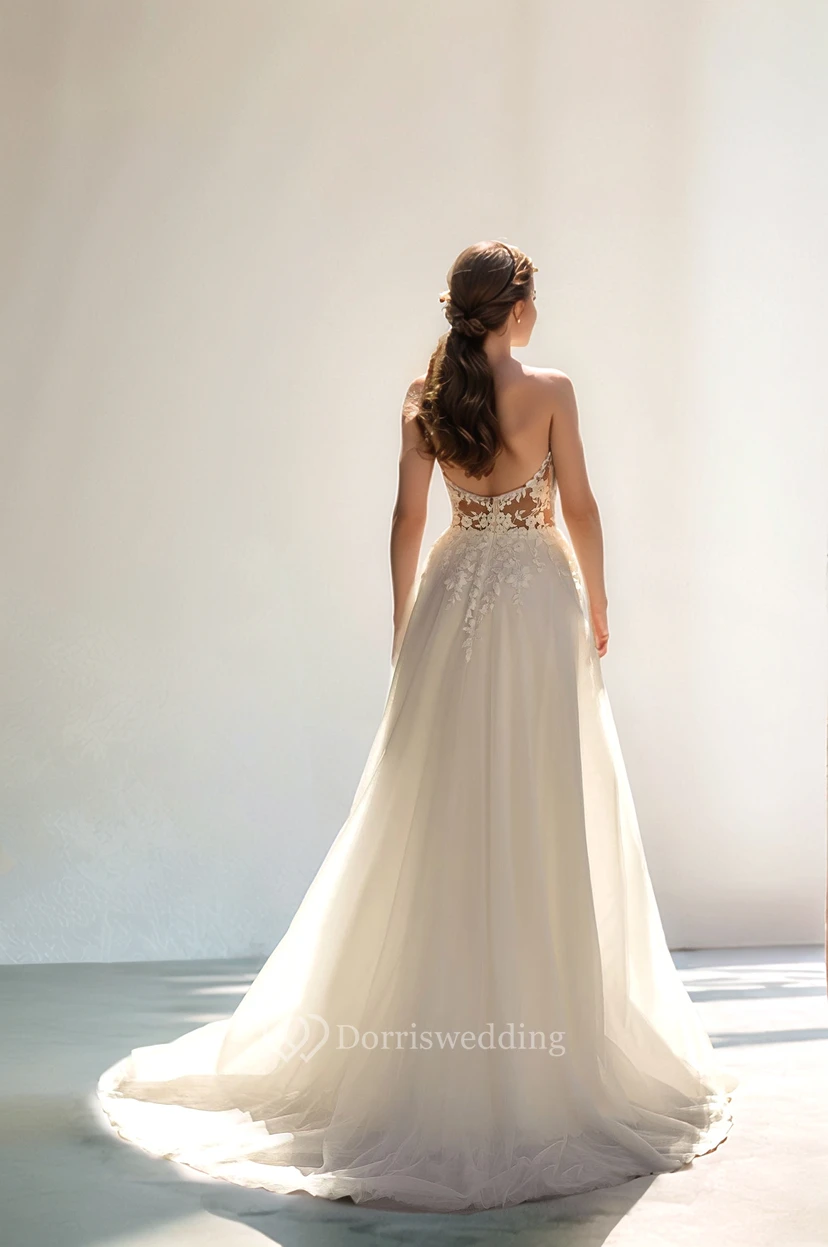 Robe de mariée bohème chic avec corsage en dentelle florale view 2