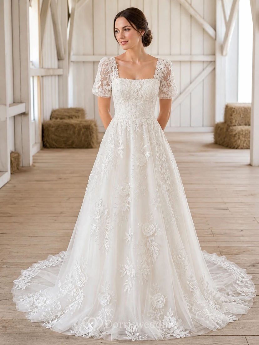 Vestido de novia de encaje estilo catedral vintage con escote cuadrado y mangas cortas