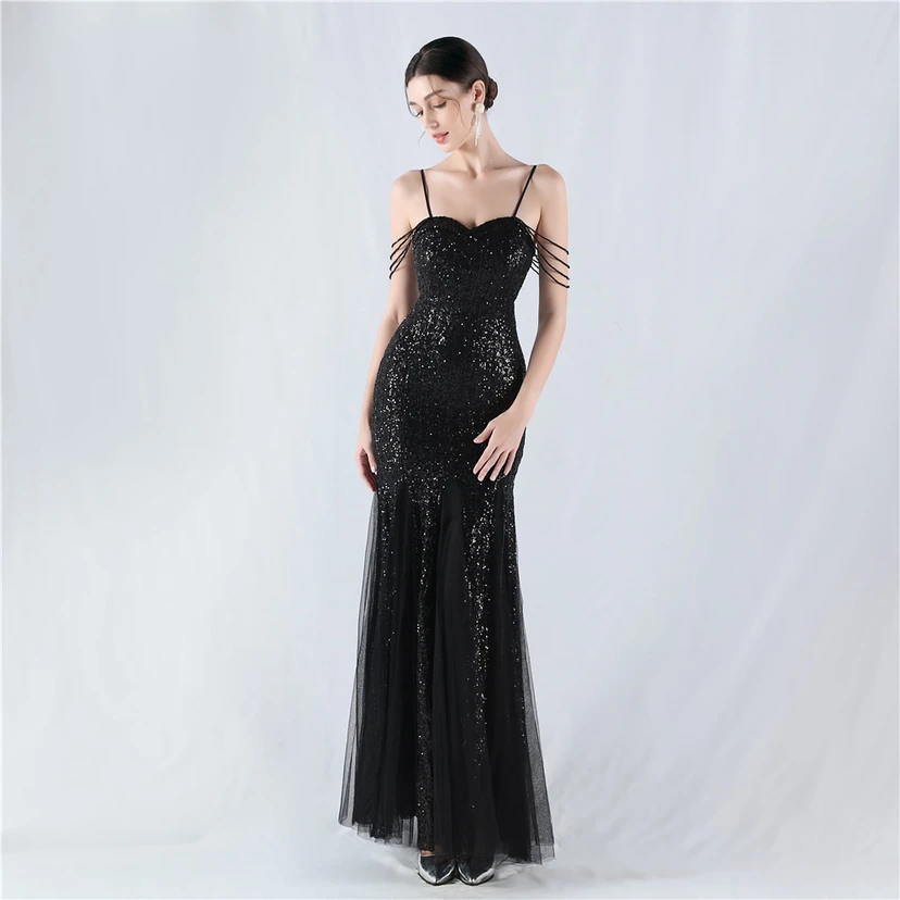Création de perles, de sequins et de tulle pour une robe de soirée, spectacle, animateur, réunion annuelle view 21