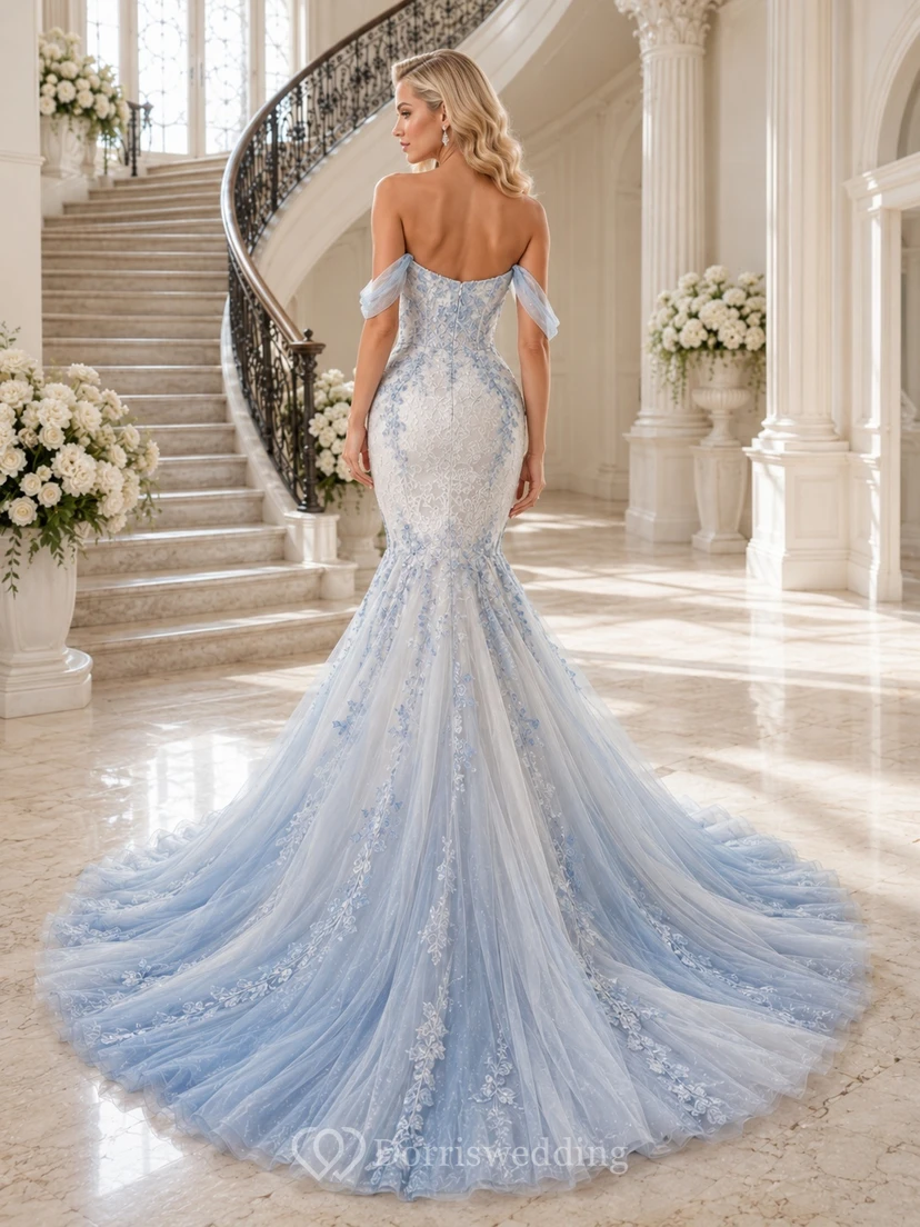 Himmelblaues, skulpturales Meerjungfrauen-Brautkleid aus Tüll mit schulterfreiem Ausschnitt, kurzen Ärmeln und romantischem Kapellenstil view 2