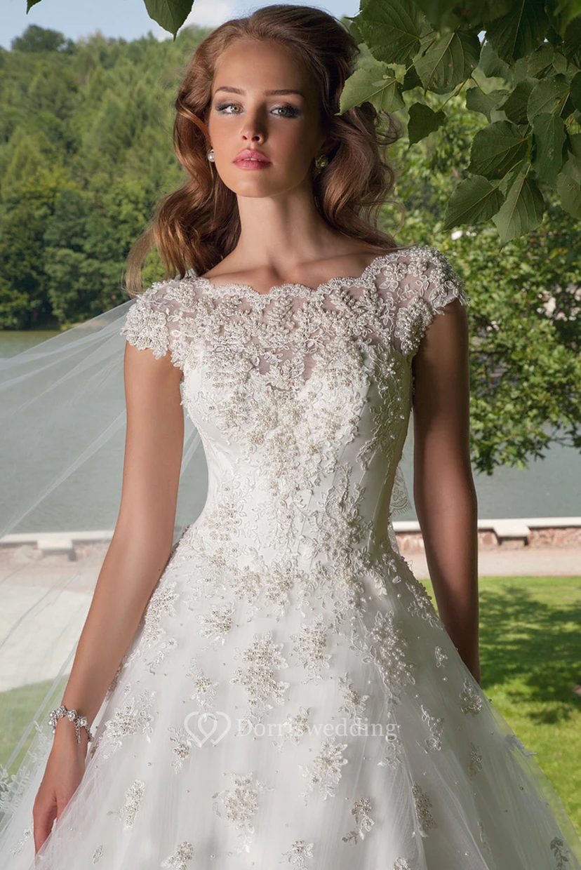 Ball Gown Floor-Length Bateau Neck Cap Sleeve Appliqued Tulle Wedding Dress view 4