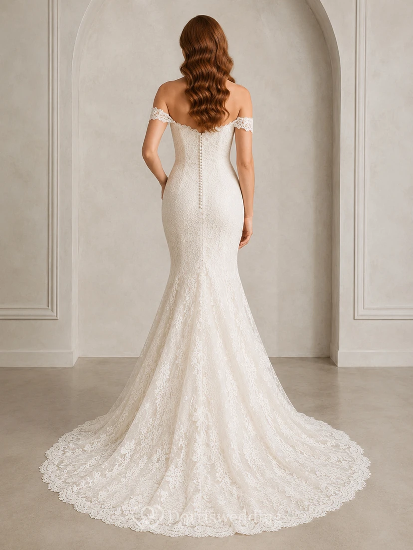 Vestido de novia de encaje estilo sirena con escote en V, manga larga y cola de capilla. view 2
