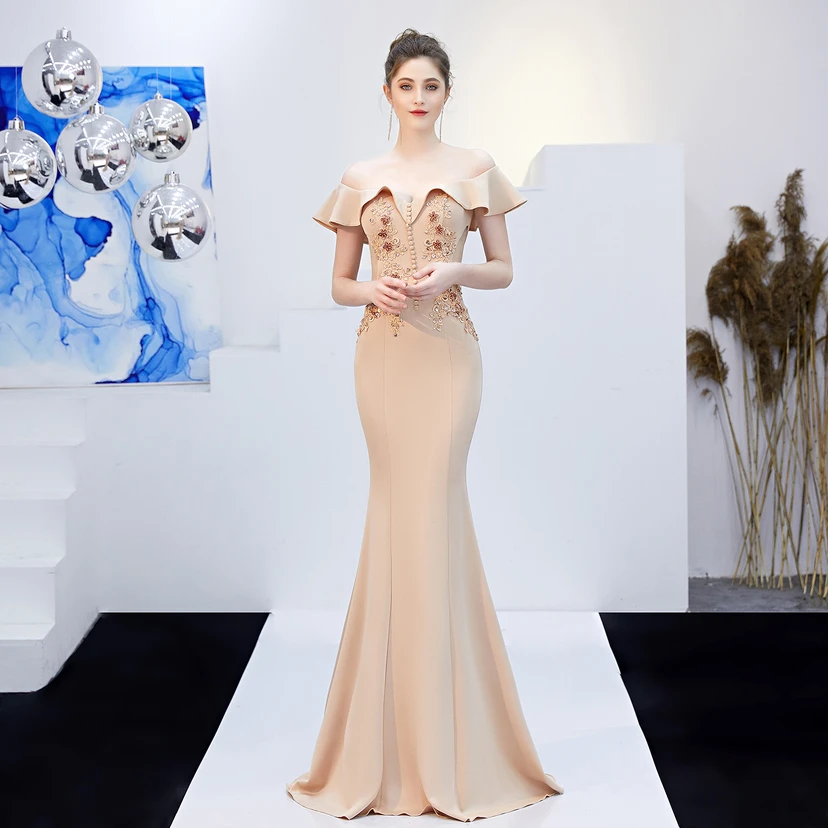 Robe de mariée longue rouge asymétrique à une épaule, coupe sirène, idéale pour un banquet ou une soirée de mariage. view 37