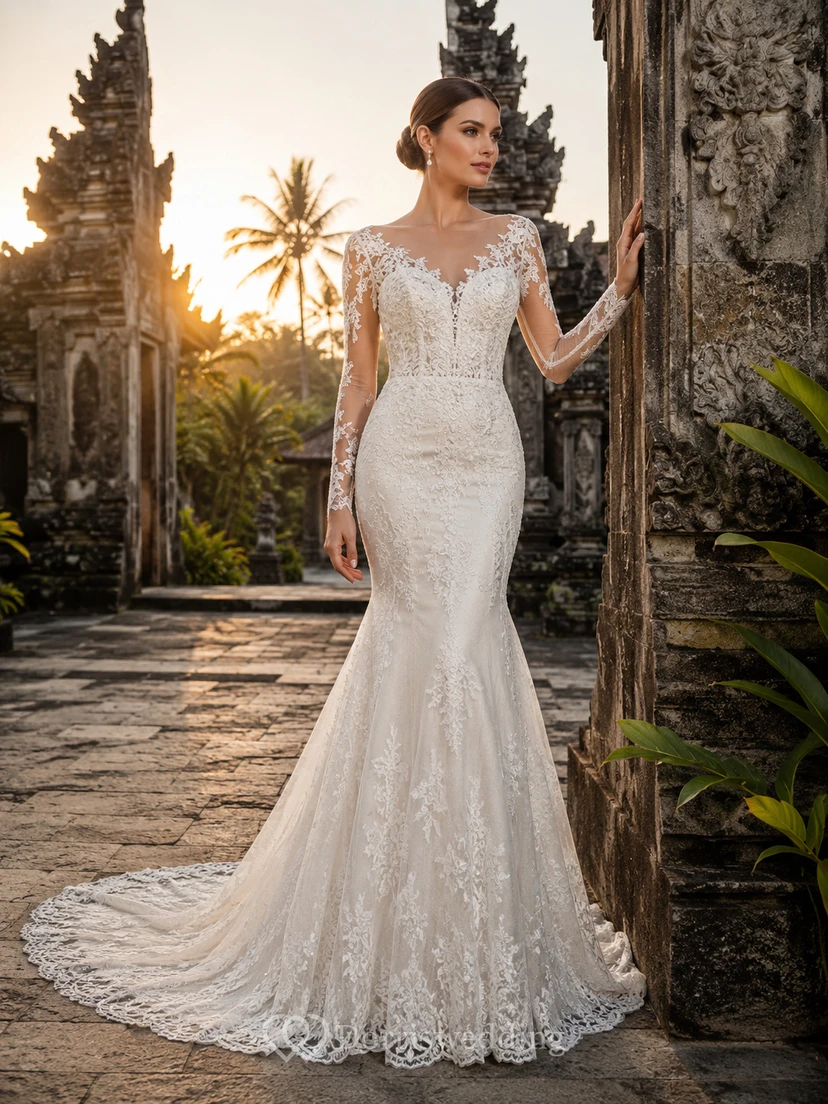 Robe de mariée sirène en dentelle à manches longues et col en V, style romantique, avec traîne chapelle et effet trompe-l'œil.