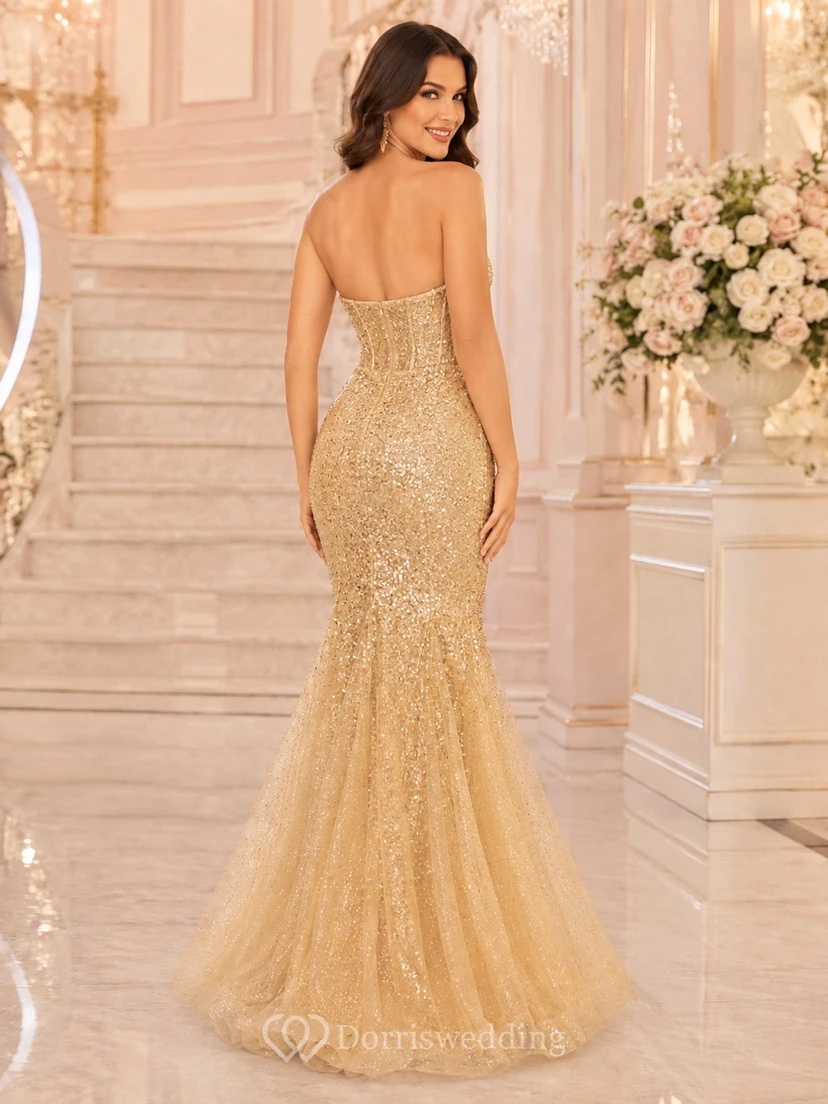 Luxuriöses, goldfarbenes, trägerloses Pailletten-Meerjungfrauen-Abendkleid mit Tüll-Ausstellung view 2