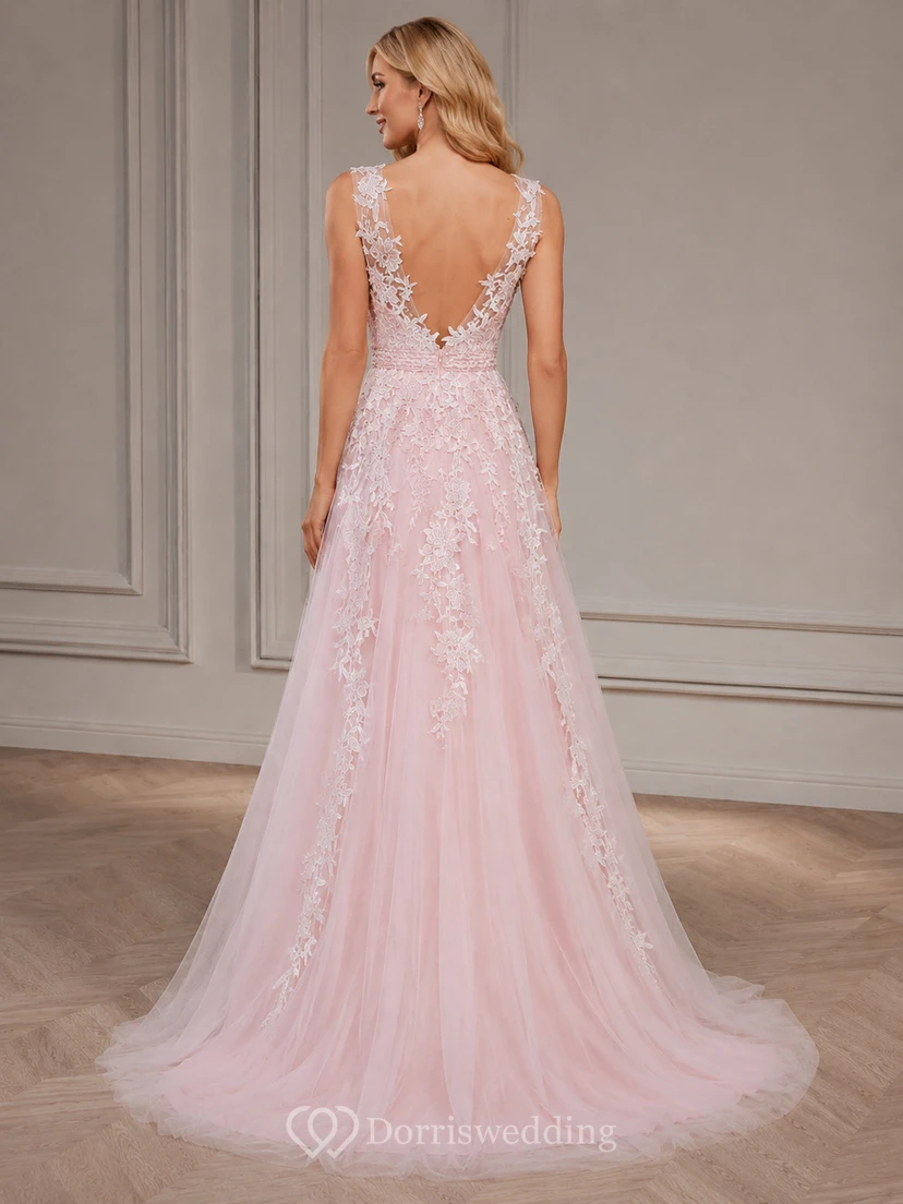 Robe trapèze en tulle et dentelle, col en V, ornée d'appliqués et dos nu en V view 2