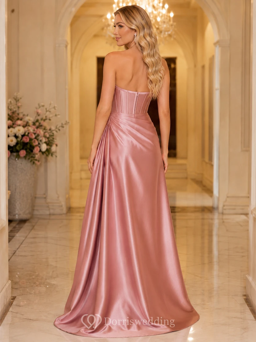 Trägerloses, altrosafarbenes Satin-Abendkleid view 2