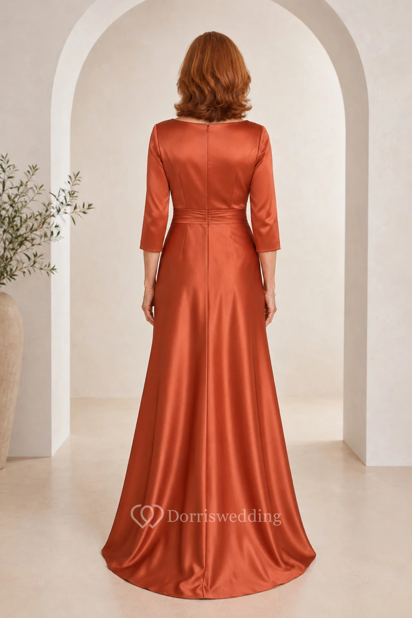 Mutterkleid aus rostfarbenem Satin mit 3/4-Ärmeln und seitlicher Drapierung view 2