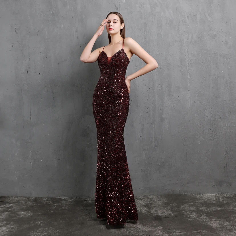 Vestido de fiesta de noche elegante y ajustado con lentejuelas coloridas de Heavy Craft para celebridades. view 40