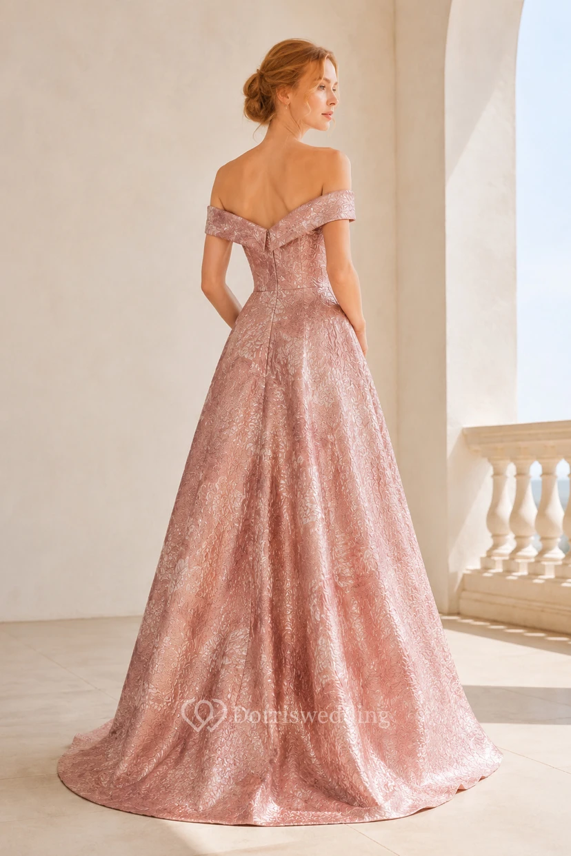 Altrosafarbenes, schulterfreies A-Linien-Ballkleid aus strukturiertem Satin view 2