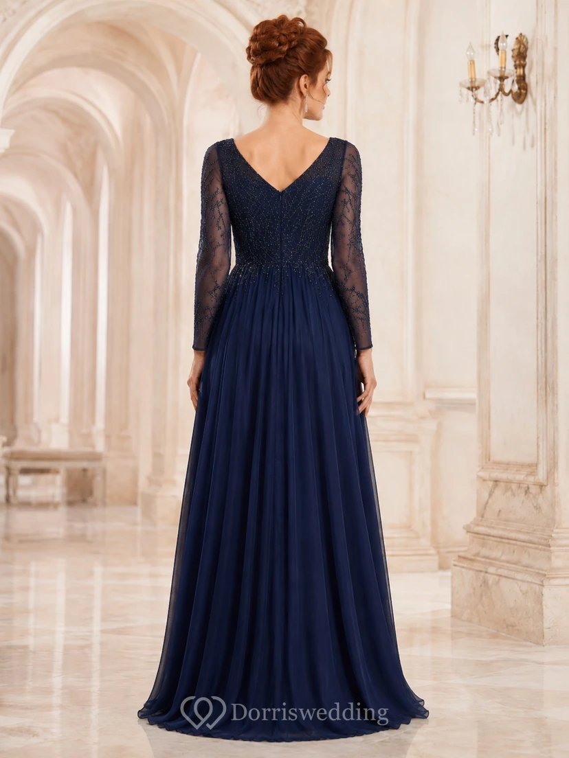 Vestido largo de corte A con escote en V, mangas largas, encaje floral con cuentas y espalda baja en V, color azul marino oscuro. view 2