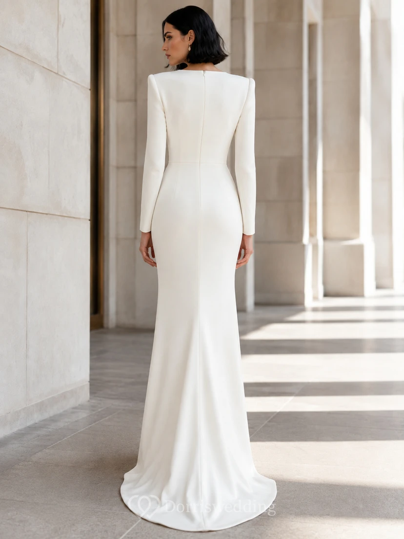 Robe de mariée fourreau simple en crêpe à col montant et manches longues, style court view 2