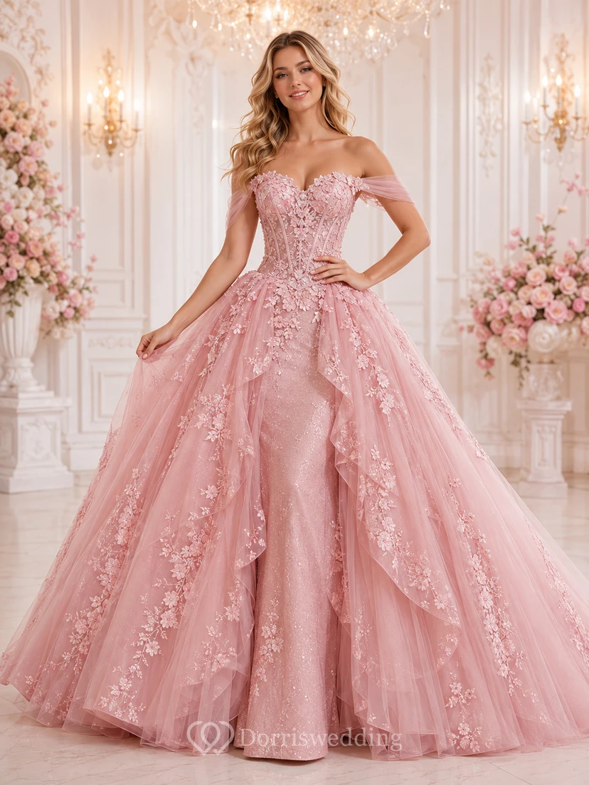 Robe de bal de princesse pour quinceañera, épaules dénudées, décolleté cœur, jupe amovible à volants, idéale pour la danse. Robe de bal de princesse pour quinceañera, couleur blush, adaptée à la danse.