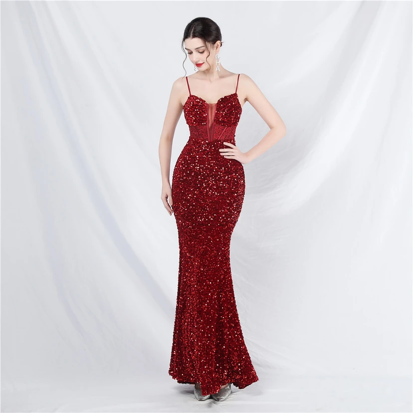 Vestido de noche pesado, estilo palacio, chaleco con diseño de espina de pescado, cintura con bordado de diamantes, flores, hombros descubiertos y tirantes. Vestido de alta gama. view 2