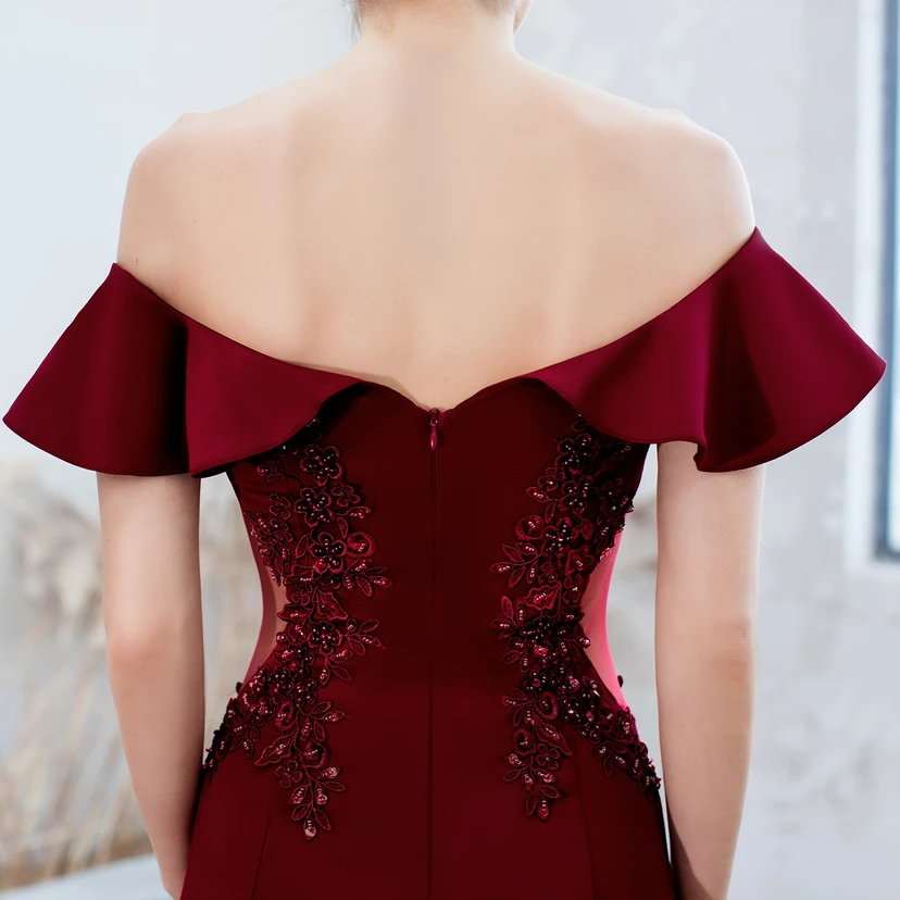 Robe de mariée longue rouge asymétrique à une épaule, coupe sirène, idéale pour un banquet ou une soirée de mariage. view 15