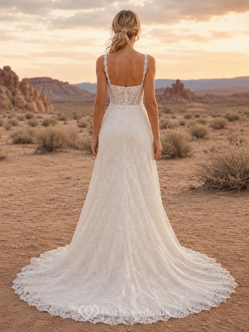 Vestido de novia de tul y encaje estilo campestre, corte en A, detalle de tirantes, cola capilla con abertura. view 2