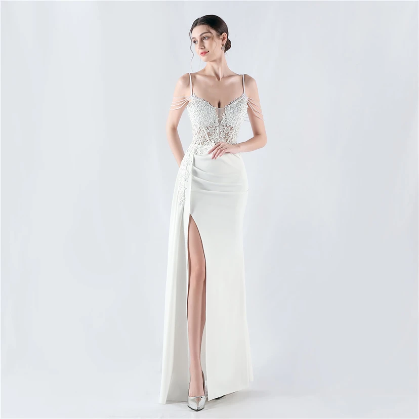 Schweres, mit Diamanten und Blumen besetztes, tailliertes Abendkleid aus Satin mit Fischgrätmuster und Perlenbesatz für Jahrestreffen und Hochzeiten view 12