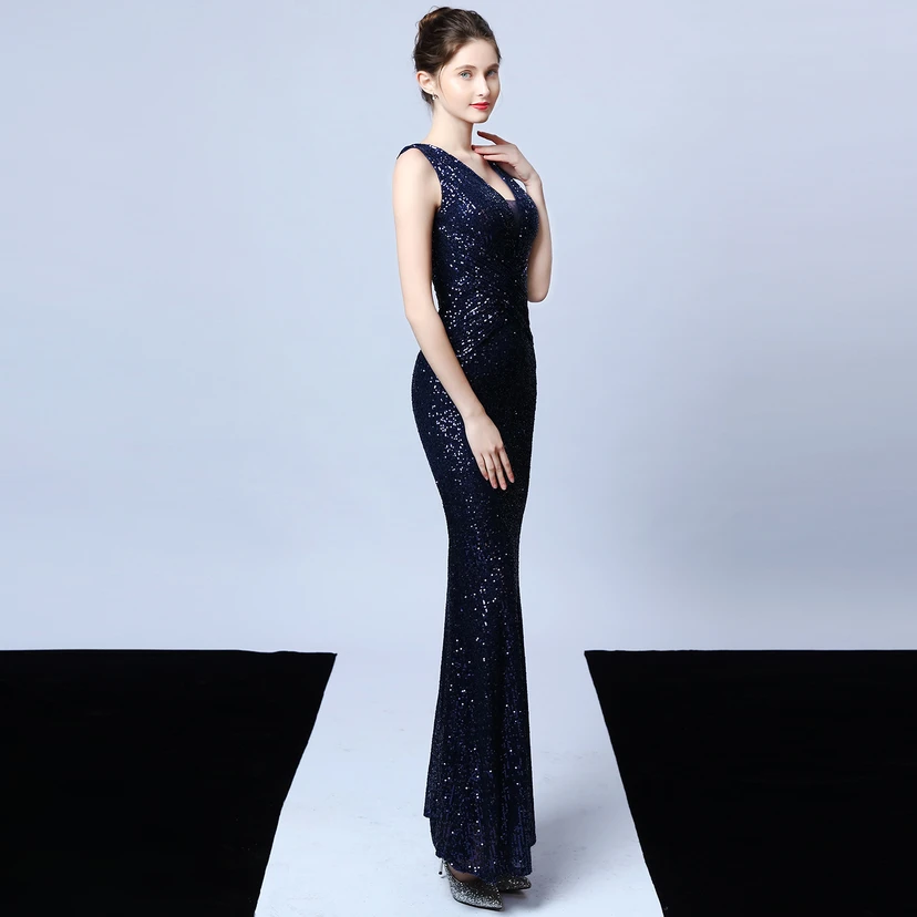 Robe de soirée élégante et longue sans manches à sequins Aura Queen, style banquet, coupe sirène. view 43