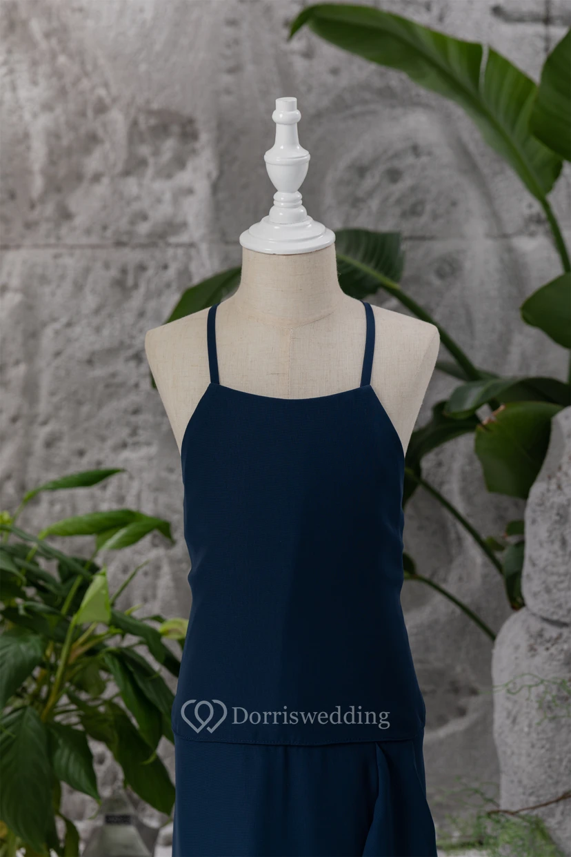 Einfaches, dunkelblaues Chiffon-Blumenmädchenkleid mit Spaghettiträgern und seitlicher Drapierung view 3