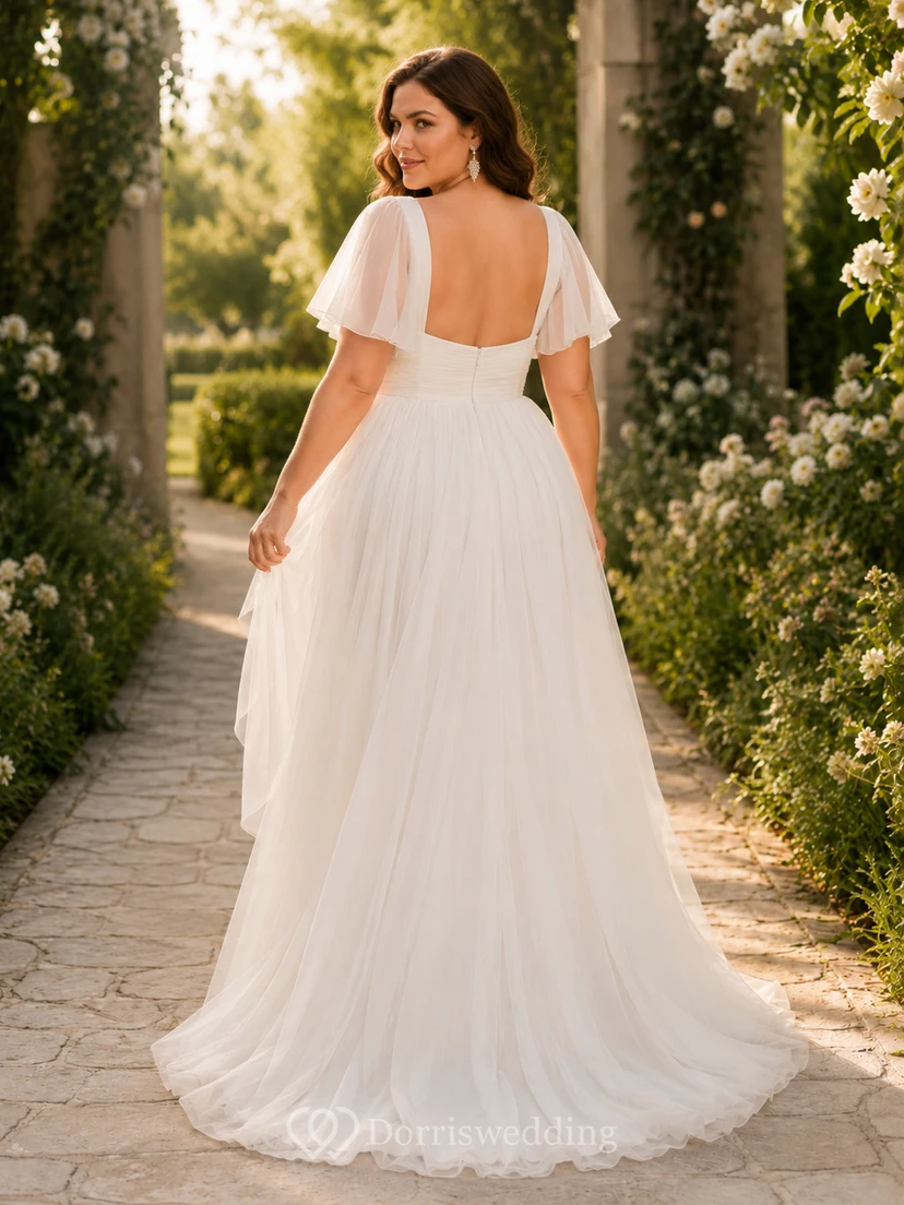 Robe de mariée romantique grande taille en mousseline de soie, coupe trapèze, col carré, manches courtes papillon, longueur au sol, col rond, manches courtes papillon view 2
