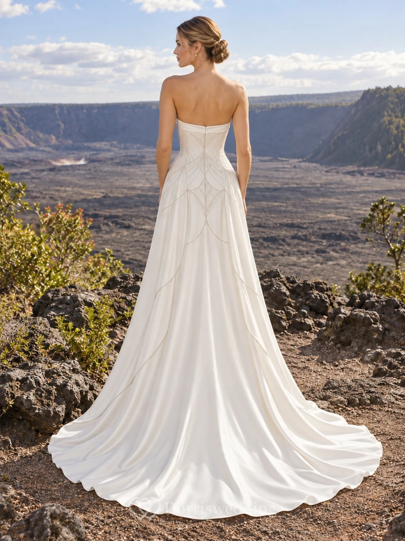 Vestido de novia Art Déco sin tirantes, sin mangas, de satén con cuentas y corte en A, largo hasta el suelo view 2