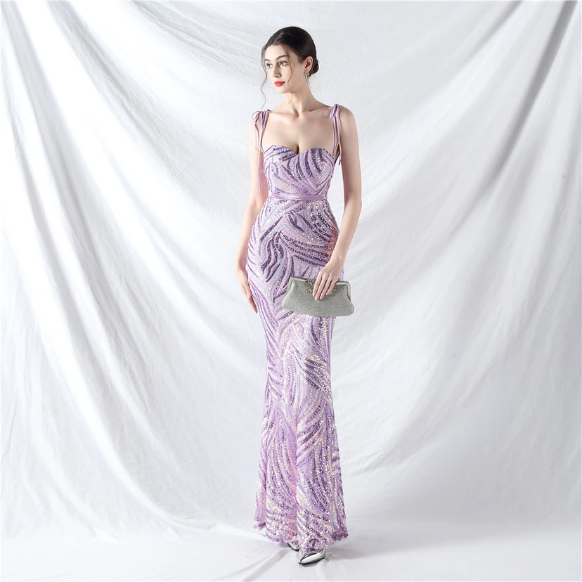 Vestido de noche con tirantes, top tipo tubo y lentejuelas apiladas encriptadas, con método de doble atado de cuerda. view 5