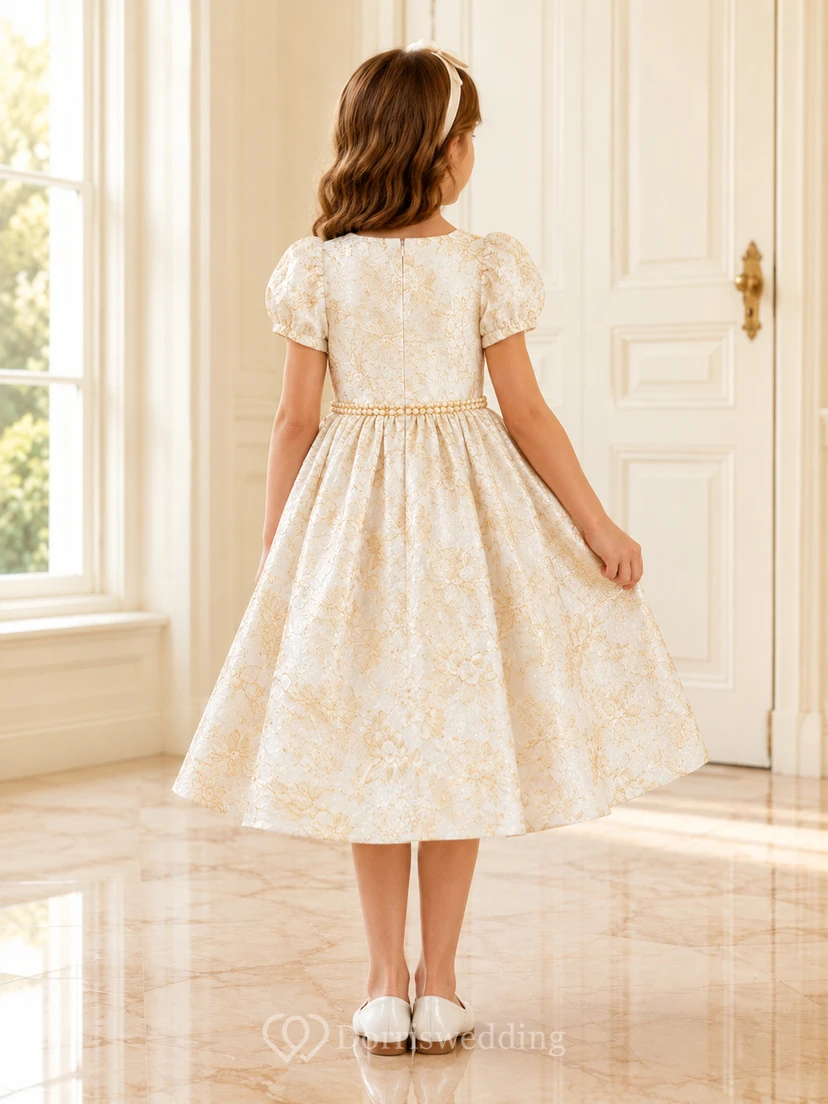 Vestido de niña de flores de tul con mangas abullonadas, corte en A, cuello redondo, falda a media pierna y detalle de lazo. view 2
