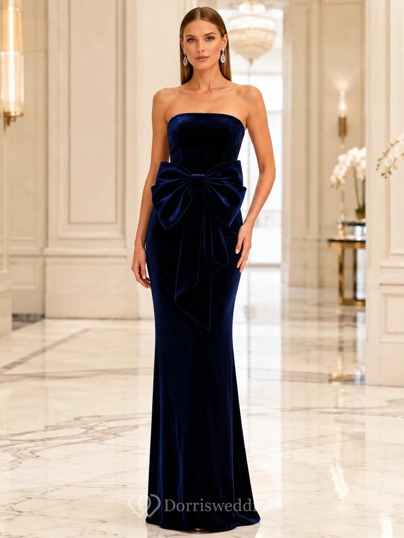 Vestido de noche de corte columna sin tirantes de terciopelo azul marino oscuro con lazo