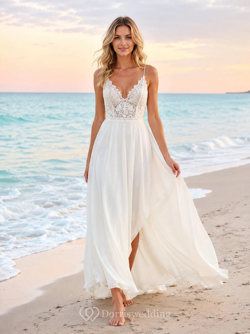 Robe de mariée fendue en mousseline et corsage en dentelle pour petite plage