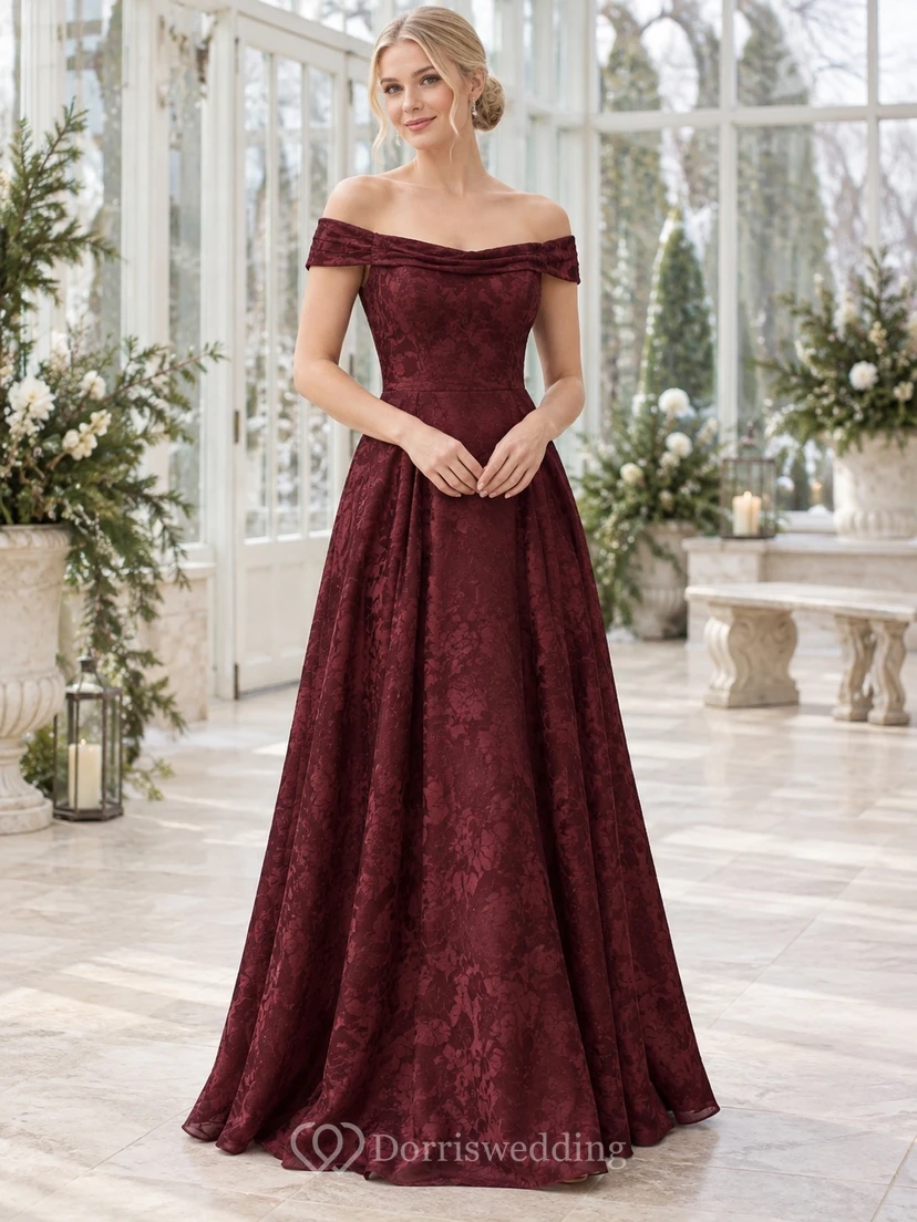 Vestido de noche de dama de honor de corte A con hombros descubiertos y jacquard floral burdeos