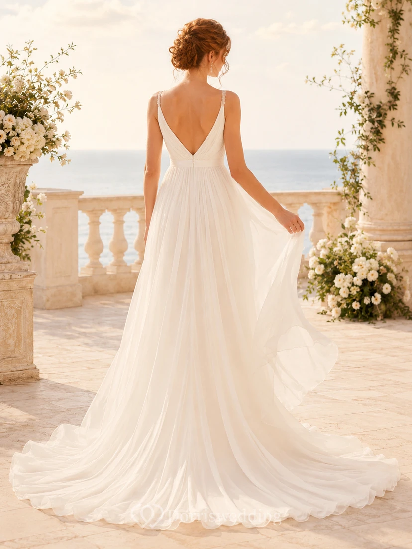 Vestido de novia de gasa para playa, corte en A, escote en V, sin mangas, cola larga, espalda baja en V. view 2