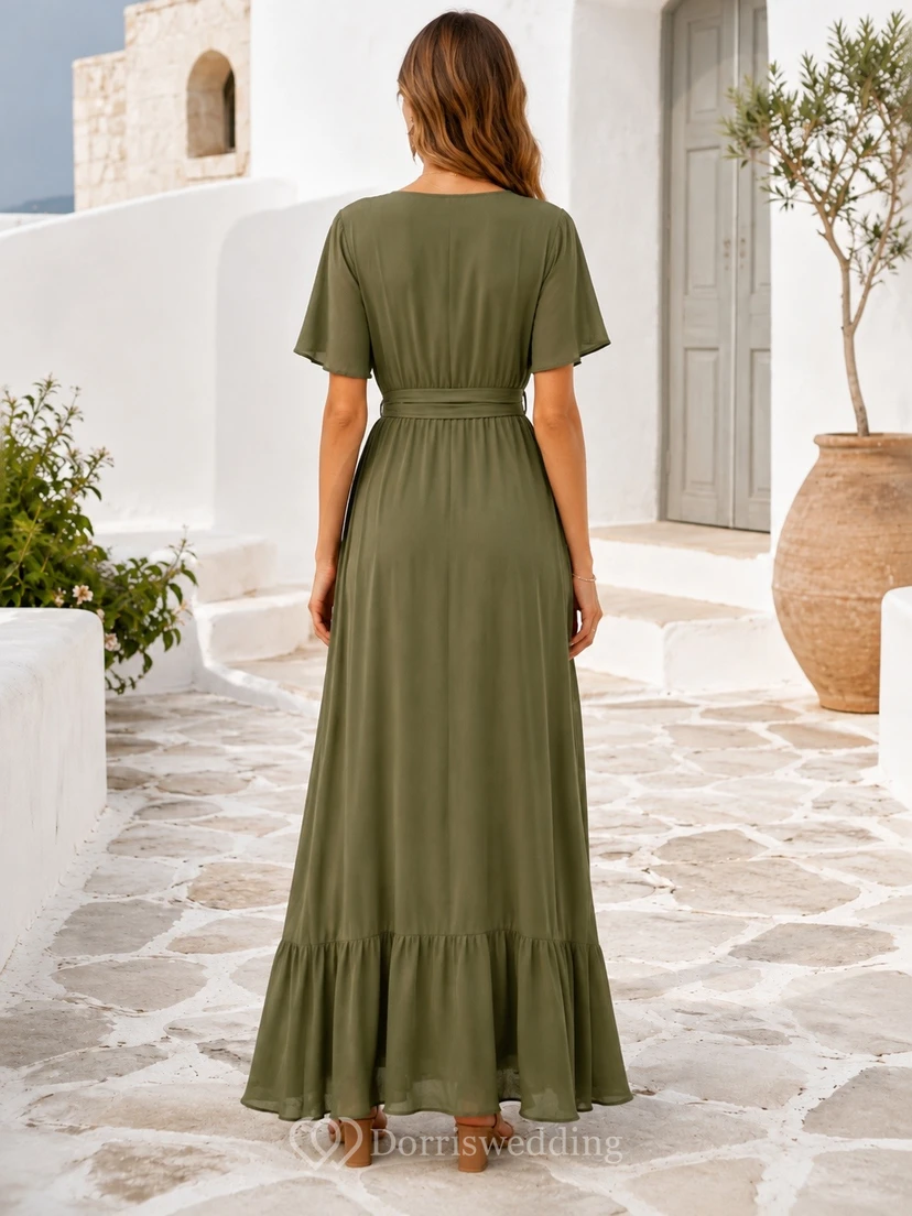 Vestido bohemio largo hasta el suelo, de manga corta y cuello en V, color verde oliva, de punto. view 2