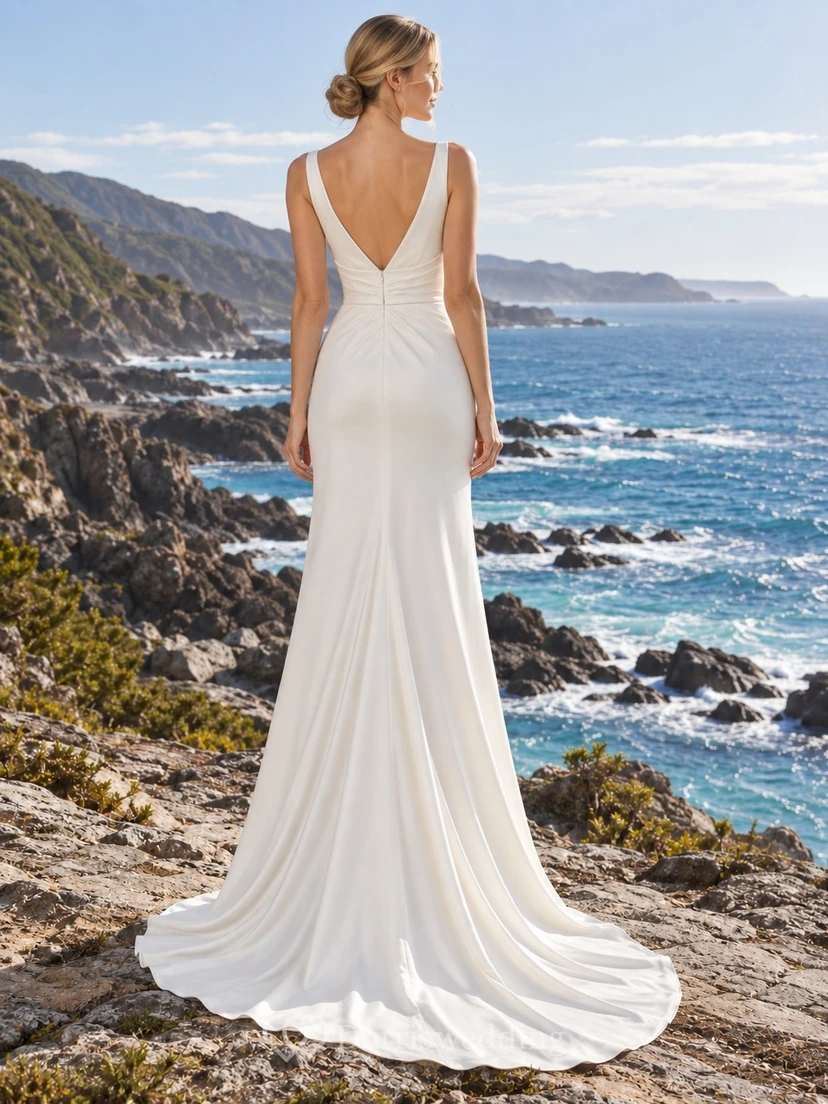 Vestido de novia sencillo de satén, sin mangas, con escote en V, corpiño fruncido y cintura natural. view 2