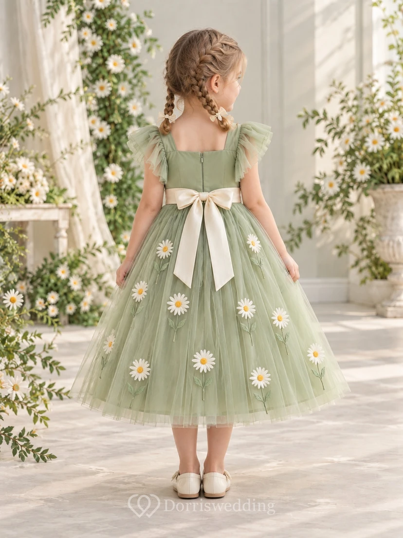 Teelanges, eckiges Ausschnittkleid aus salbeifarbenem Tüll mit floralem A-Linien-Schnitt, flatternden Ärmeln und elfenbeinfarbener Schärpe für Blumenmädchen view 2