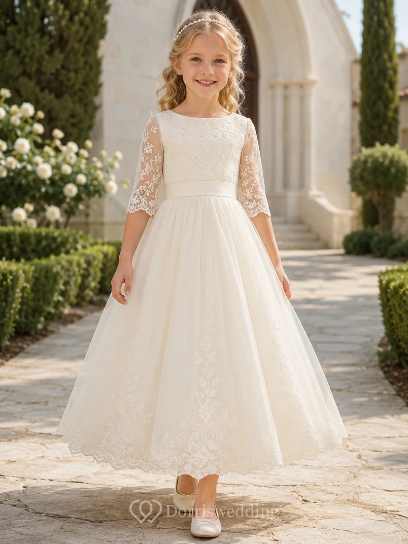 Vestido de comunión de encaje de tres cuartos con escote ilusión color marfil para niña de las flores
