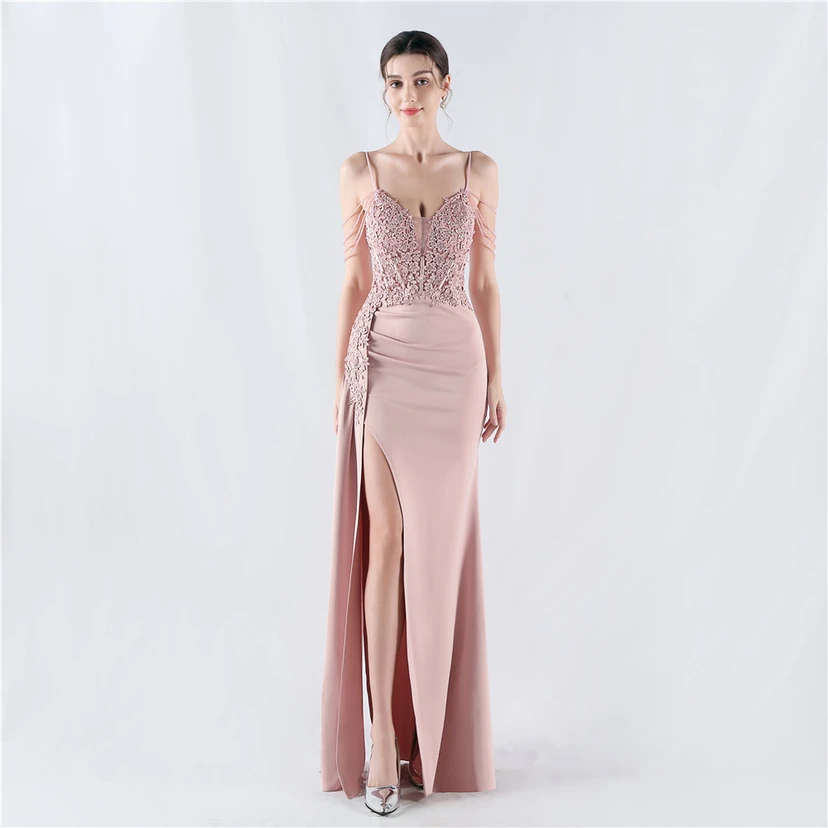 Schweres, mit Diamanten und Blumen besetztes, tailliertes Abendkleid aus Satin mit Fischgrätmuster und Perlenbesatz für Jahrestreffen und Hochzeiten view 61