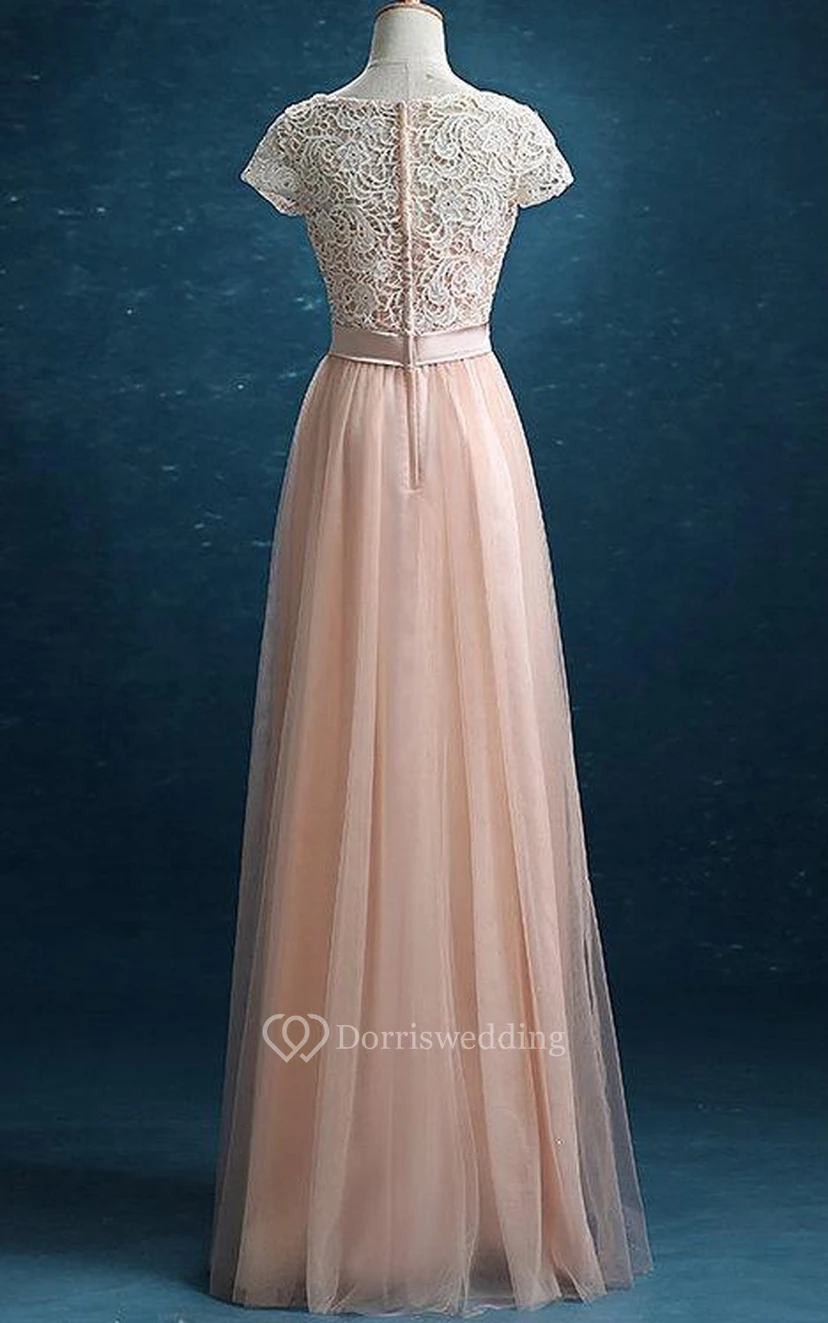 Robe de bal longue en tulle et dentelle rose poudré, idéale pour les soirées formelles. view 2