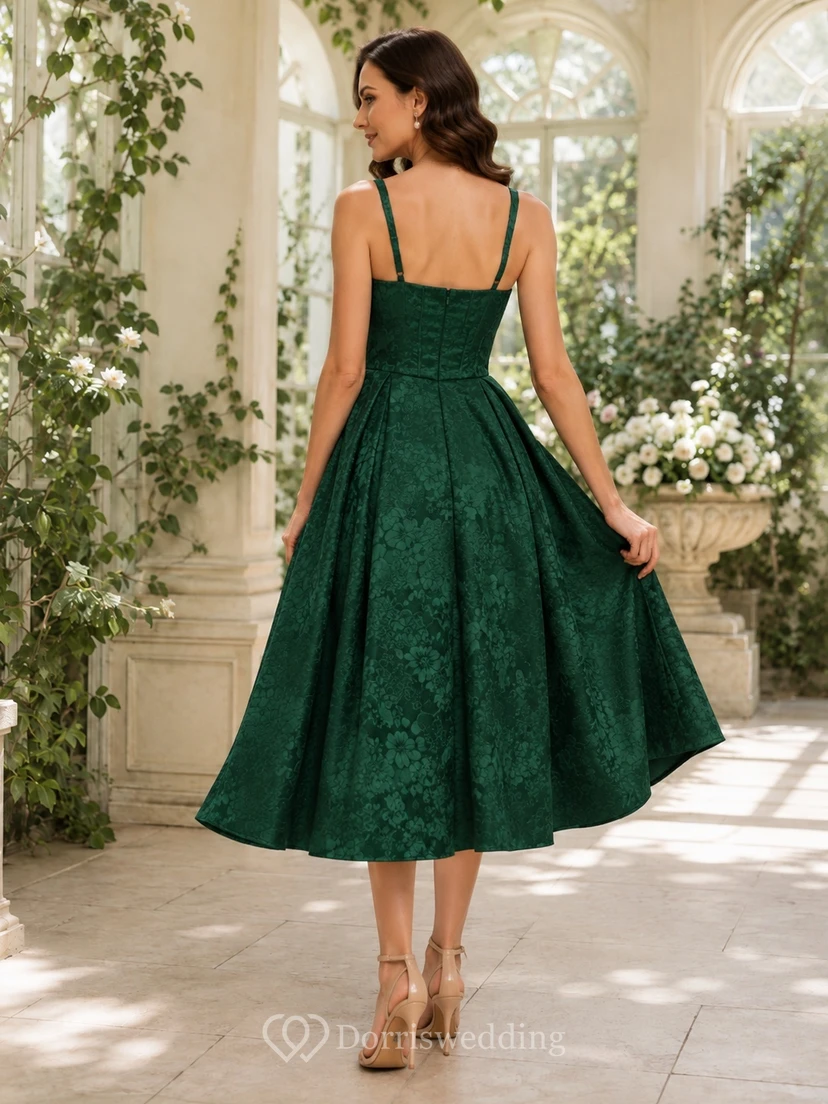 Dunkelgrünes, eckiges Spaghettiträgerkleid mit Blumenbrokatmuster, A-Linien-Schnitt und Teelänge im Vintage-Stil view 2