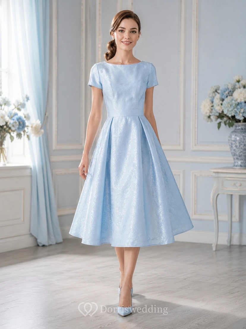 Robe cocktail vintage bleu ciel en satin, coupe trapèze, longueur thé, col en V, manches courtes